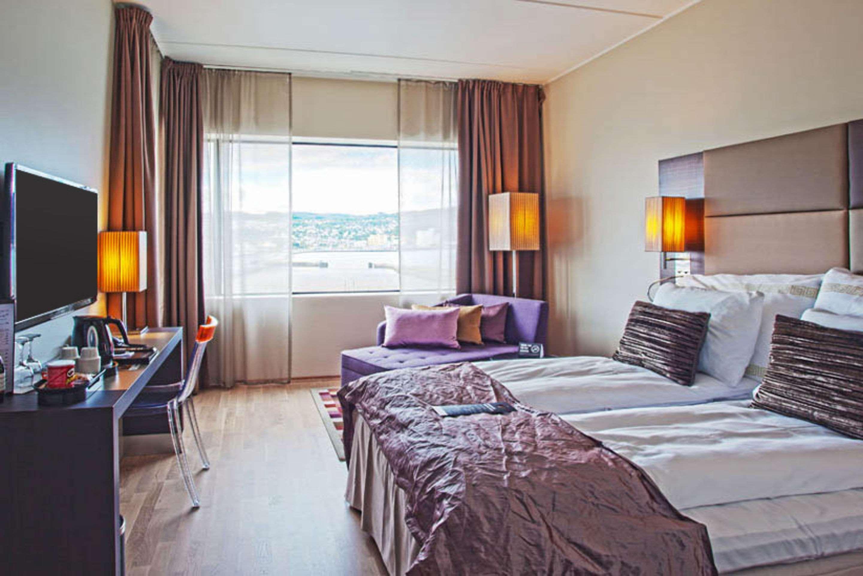 Clarion Hotel 4*