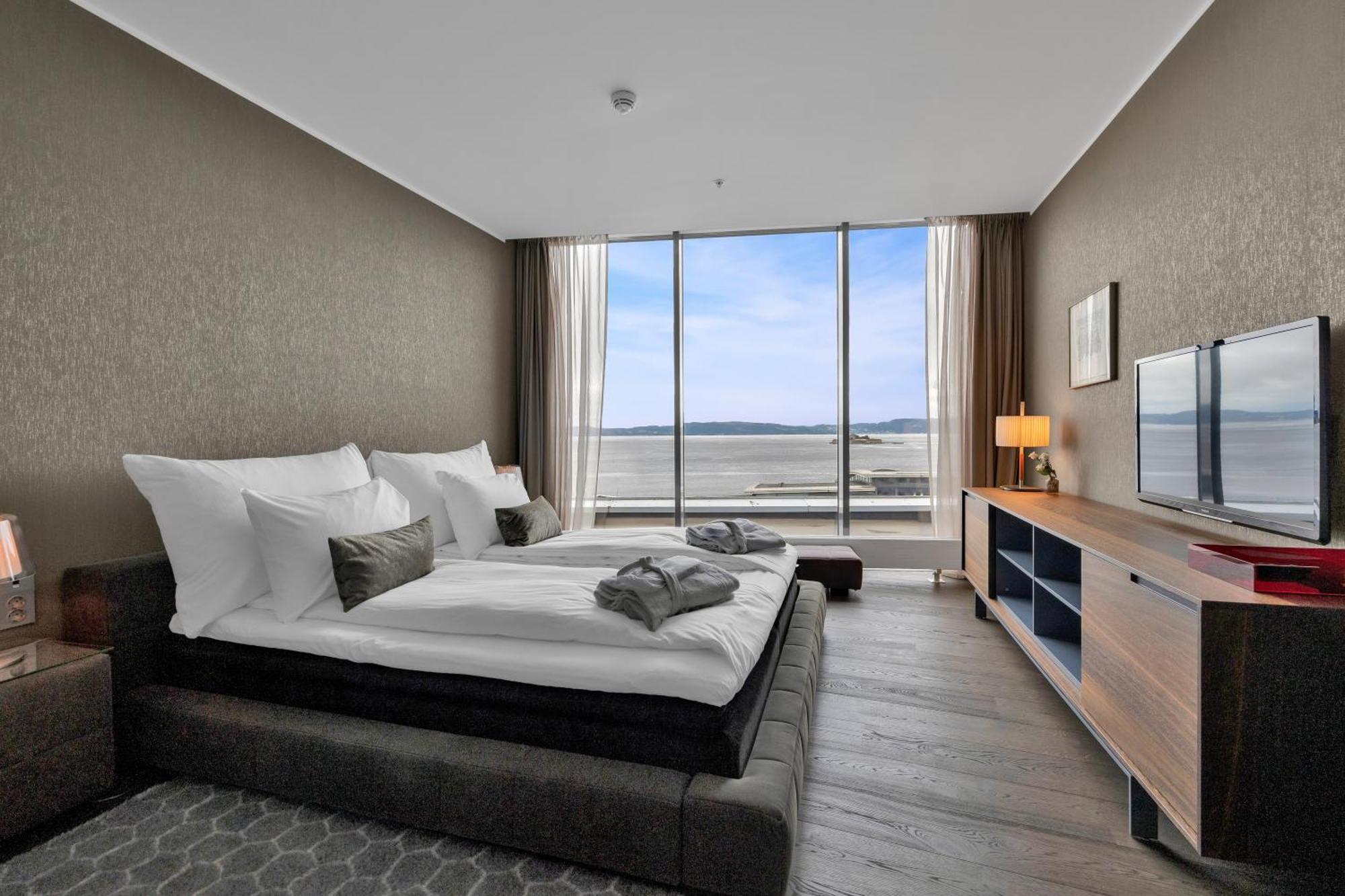 Clarion Hotel
