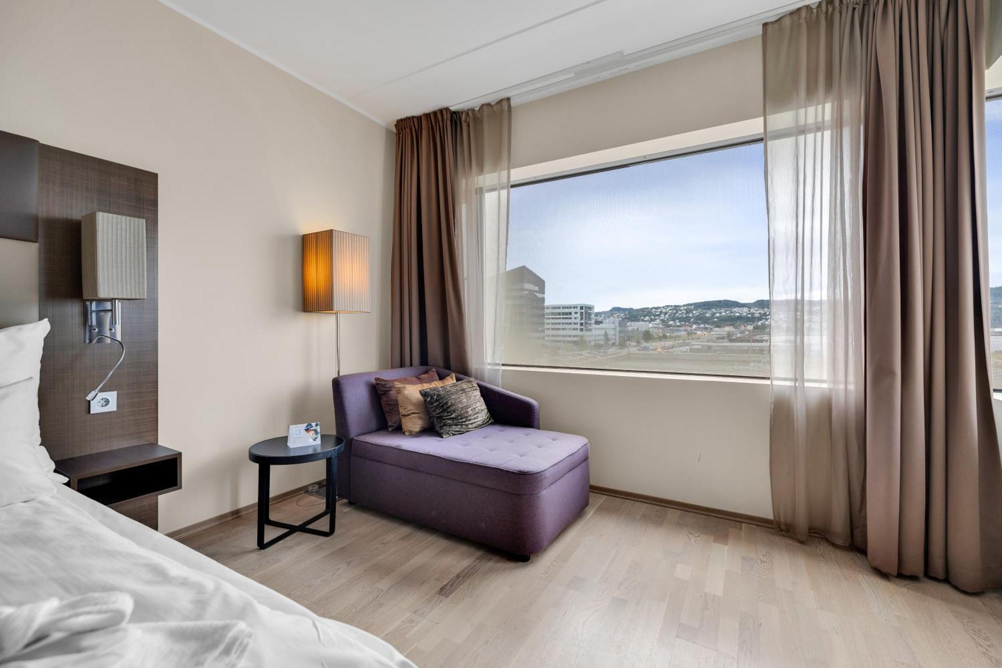Clarion Hotel 4*